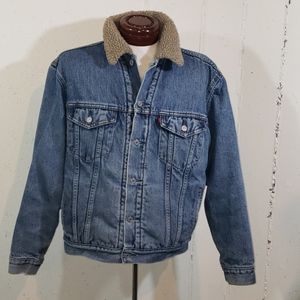 Levi's Vtg Rare LG denim trucker jacket w/ sherpa